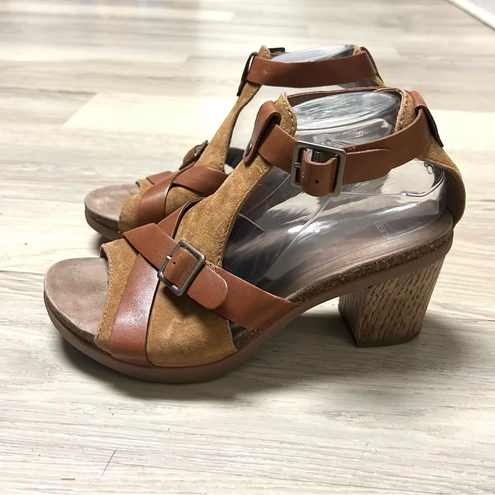 Dansko Sandals Dominique Tan Brown Women 40 US 9.5-10 Block Heel Leather Suede - Picture 2 of 13